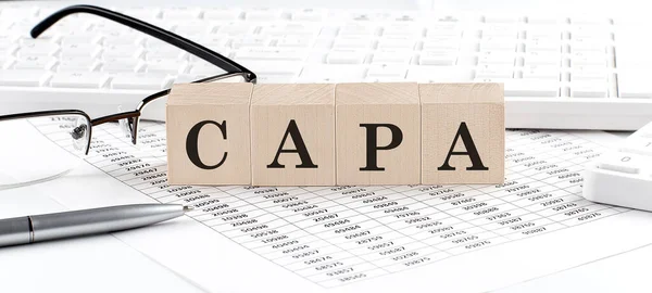 Capa Written Wooden Cube Keyboard Calculator Chart Glasses Business — Fotografia de Stock