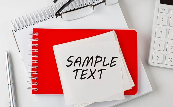 Sample Text Word Sticker Блокнот Pen Calculator — стоковое фото