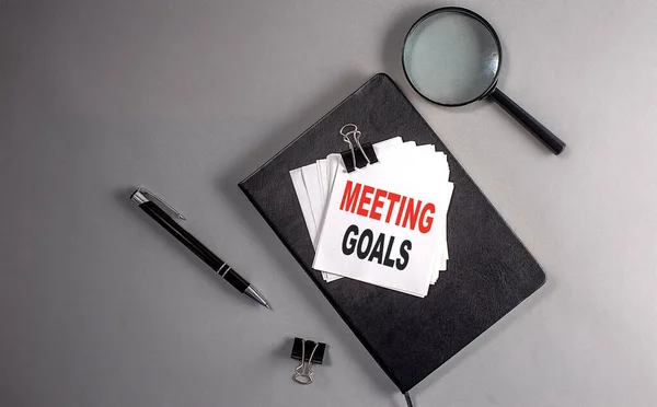 Bertemu Goals Teks Pada Lengket Pada Notebook Hitam Konsep Bisnis — Stok Foto