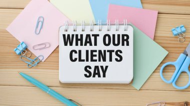 Müşterilerimizin dediğine göre erkekler ellerini masaya koyar iş yapar, kahve içer, ses tonunu böler.