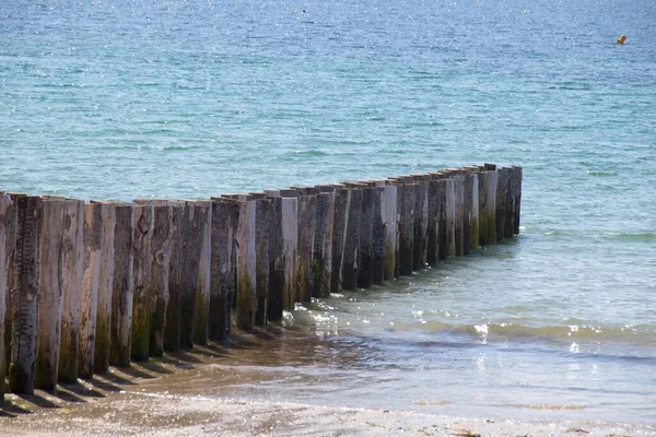 海の上の木製の桟橋 — ストック写真