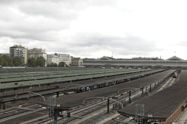 Şehirdeki tren istasyonu.