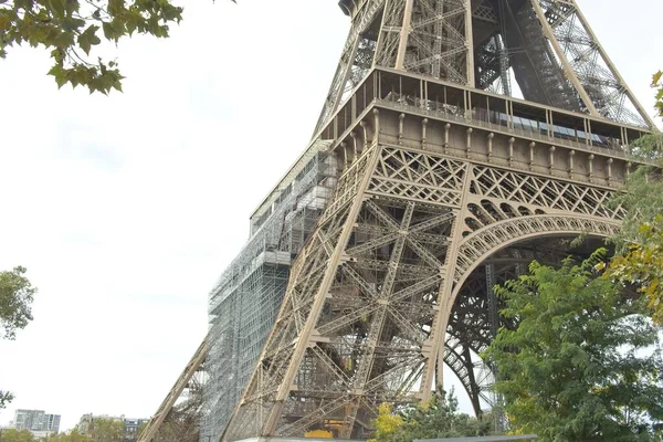 Eiffel Torony Párizsban — Stock Fotó