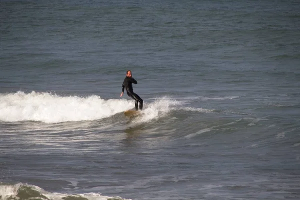 Surfer Het Strand — Stockfoto