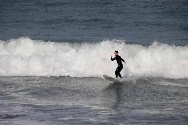 Surfista Praia — Fotografia de Stock