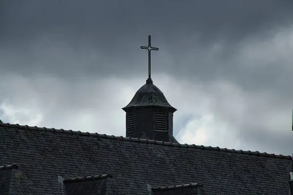 Oude Bakstenen Muur Met Raam — Stockfoto