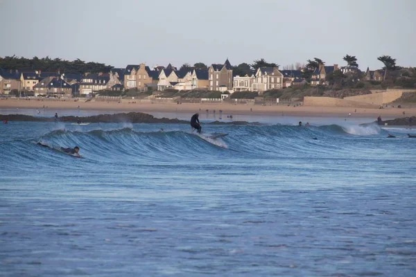 Surfing Plaży — Zdjęcie stockowe