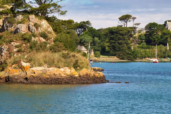 Deniz kıyısının manzarası