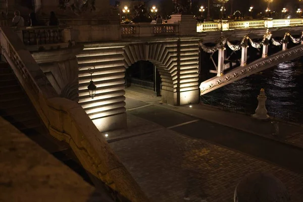 Ponte Sul Fiume Notte — Foto Stock