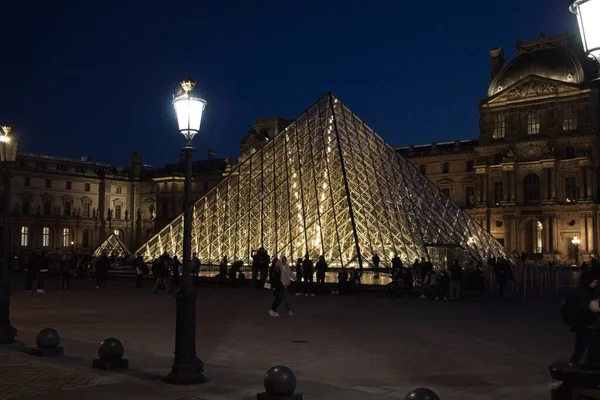 Entrance Louvre Night — Stock Photo, Image