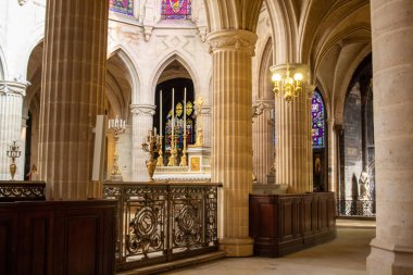 Saint Germain Kilisesi 'nin içinde.