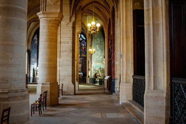 Innenraum Der Kirche Saint Germain — Stockfoto