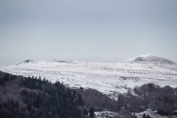 Neve Coberto Montanhas Inverno — Fotografia de Stock