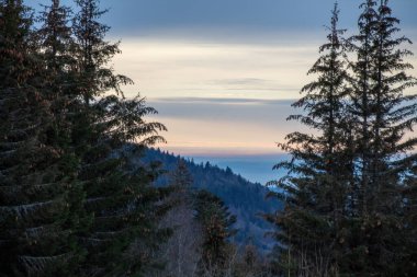 Dağlarda gün batımı