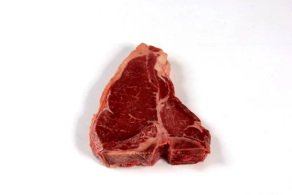 Bife Bone Com Especiarias Sobre Fundo Branco — Fotografia de Stock