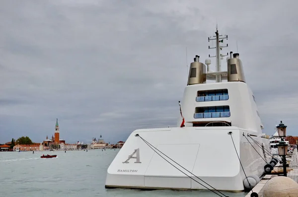 Velence Olaszország 2015 Szeptember 300 Millió Dolláros Motor Yacht Amely — Stock Fotó
