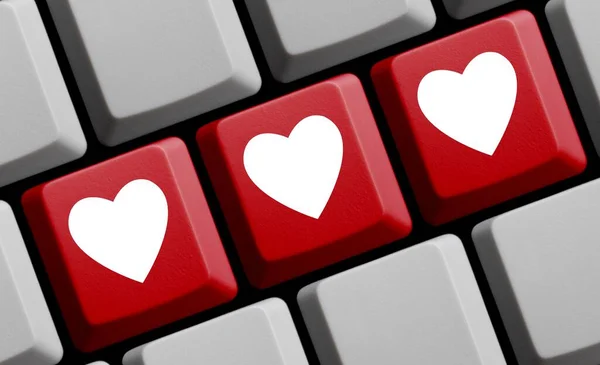 红色电脑键盘 有三颗心脏 网上恋爱 约会或恋爱 — 图库照片