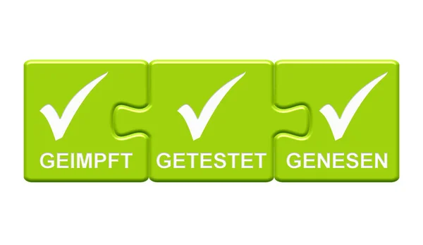 Green Puzzle Buttons Vaccinated Tested Recovered German Language — Stock Photo, Image