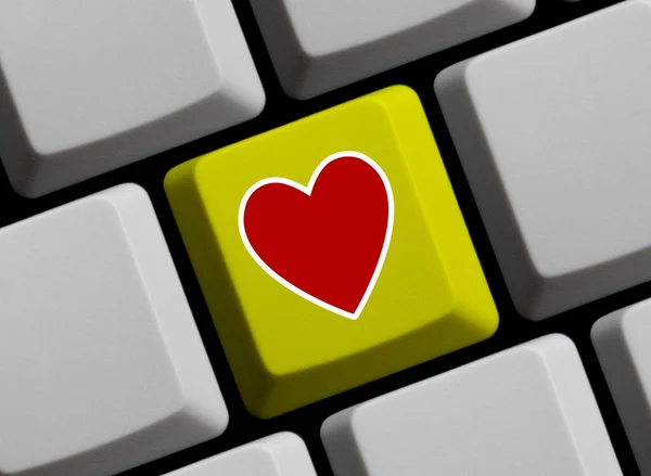 Rotes Herz Auf Gelber Computertastatur Illustration — Stockfoto