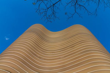 BELO ORIZONTE, MINAS GERAIS, BRAZIL - 5 Eylül 2021: Özgürlük Meydanı 'nda Oscar Niemeyer' in soyut binası (Praa da Liberdade)