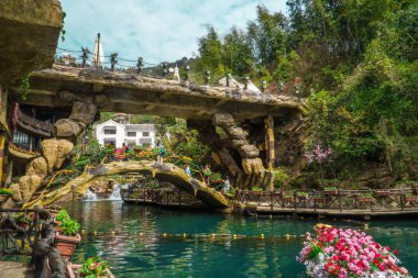 Gulong Boğazı, Qingyuan Şehri, Guangdong Eyaleti, Çin