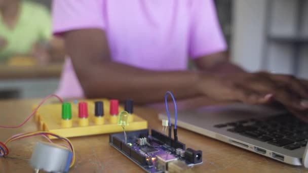 Black Female Teenager Student Programming Electronics Technology Course — Vídeos de Stock