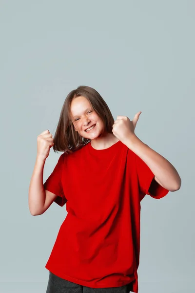 Sim Fui Feliz Triunfante Morena Adolescente Menina Alcançar Sucesso Receber — Fotografia de Stock