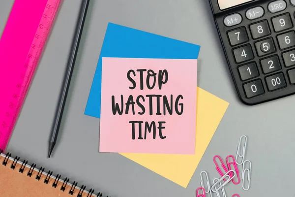 Kata Kata Stop Wasting Time Ditulis Pada Kertas Catatan Lengket — Stok Foto