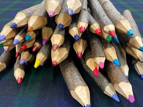 Wiele Kolorowych Ołówków Kolorowe Ołówki Sztuka Wykształcenie Streszczenie Tła Kolorowych — Zdjęcie stockowe