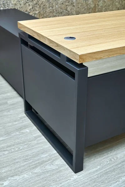 Large Executive Desk Made Oak Timber Veneer Dark Grey Enamel — Stock Photo, Image