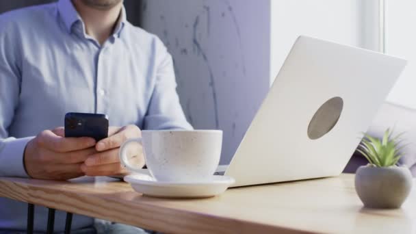 Cup Hot Invigorating Coffee Cools Freelancer Working Laptop Self Employed — Stock videók