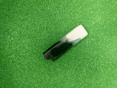 Yeşil Parıltı Dokusunda Daha Açık