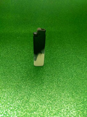 Yeşil Parıltı Dokusunda Daha Açık