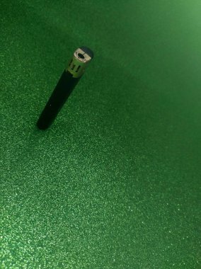 Yeşil Parıltı Dokusunda Daha Açık