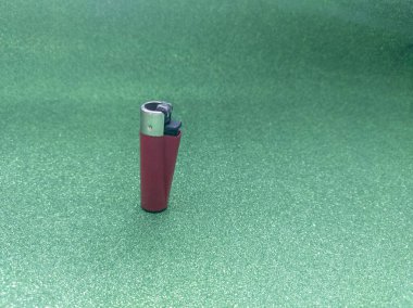 Yeşil Parıltı Dokusunda Daha Açık