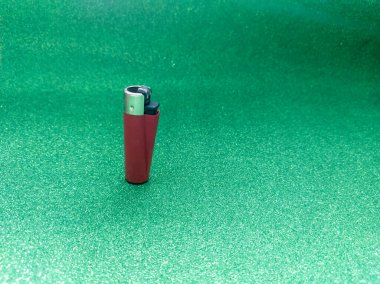 Yeşil Parıltı Dokusunda Daha Açık