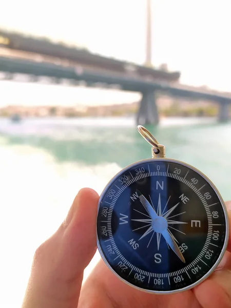 Kompass Hilft Ihnen Ihre Route Finden — Stockfoto