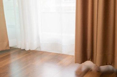 Oturma odasındaki perde iç dekorasyonu