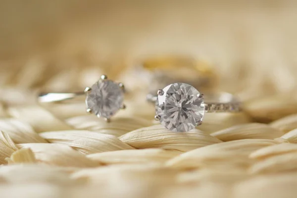Jóias Anéis Casamento Diamante Perto — Fotografia de Stock