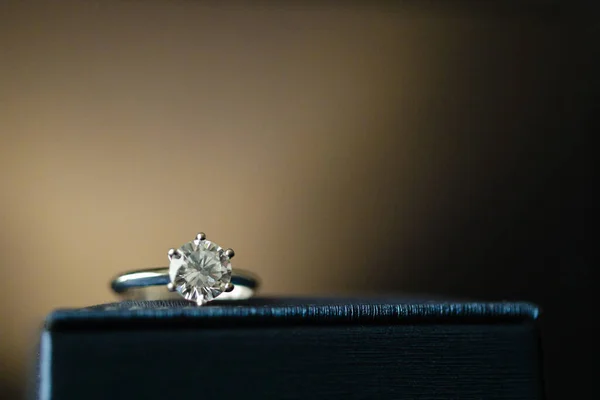 Весільний Діамантовий Кільце Ювелірній Коробці — стокове фото