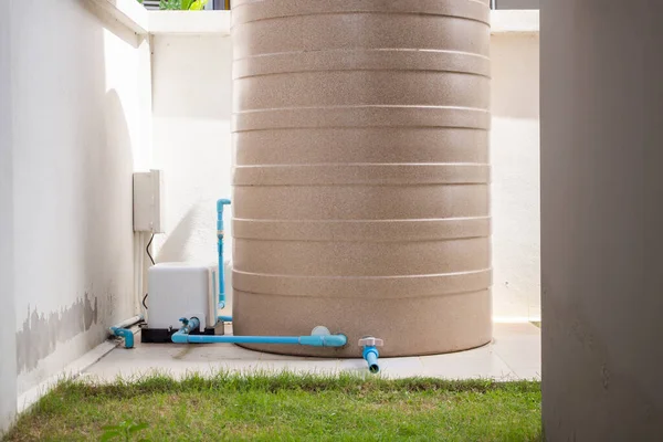 屋外自动水泵站 — 图库照片