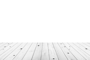 Boş beyaz tahta masa üstü beyaz arkaplanda izole edildi