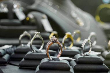 Takı Pırlanta Yüzük Haritayı lüks perakende mağaza pencere ekran vitrin