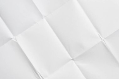 Beyaz katlanmış ve buruşmuş kağıt doku arkaplanı