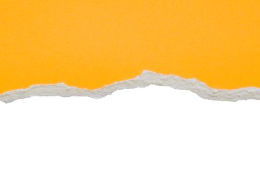 Sarı yırtık kağıt kenarları beyaz arkaplanda izole edilmiş şeritler