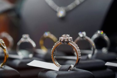 Takı Pırlanta Yüzük Haritayı lüks perakende mağaza pencere ekran vitrin