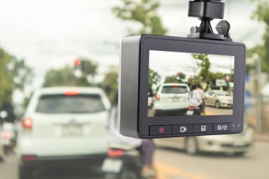 Araba mobese kamera video kaydedicisi yolda güvenli sürüş için