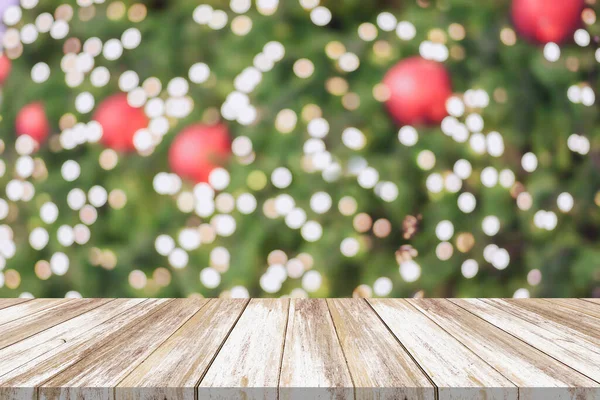 Tampo Mesa Madeira Vazio Com Borrão Árvore Natal Com Fundo — Fotografia de Stock