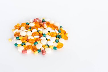 Uluslararası Aşırı Doz Farkındalık Günü, aşırı doz kurbanlarının ailelerine ve sevdiklerine, seçici odaklanma, beyaz bir altyapıya sahip ailelere ve sevdiklerine destek sağlama amaçlı küresel bir kampanyadır.