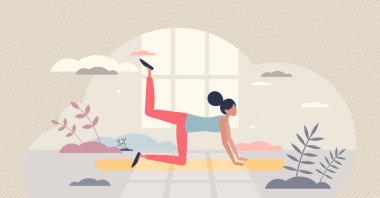 Vücut gücüyle karın kası egzersizi ve küçük insan konseptini esnetme.